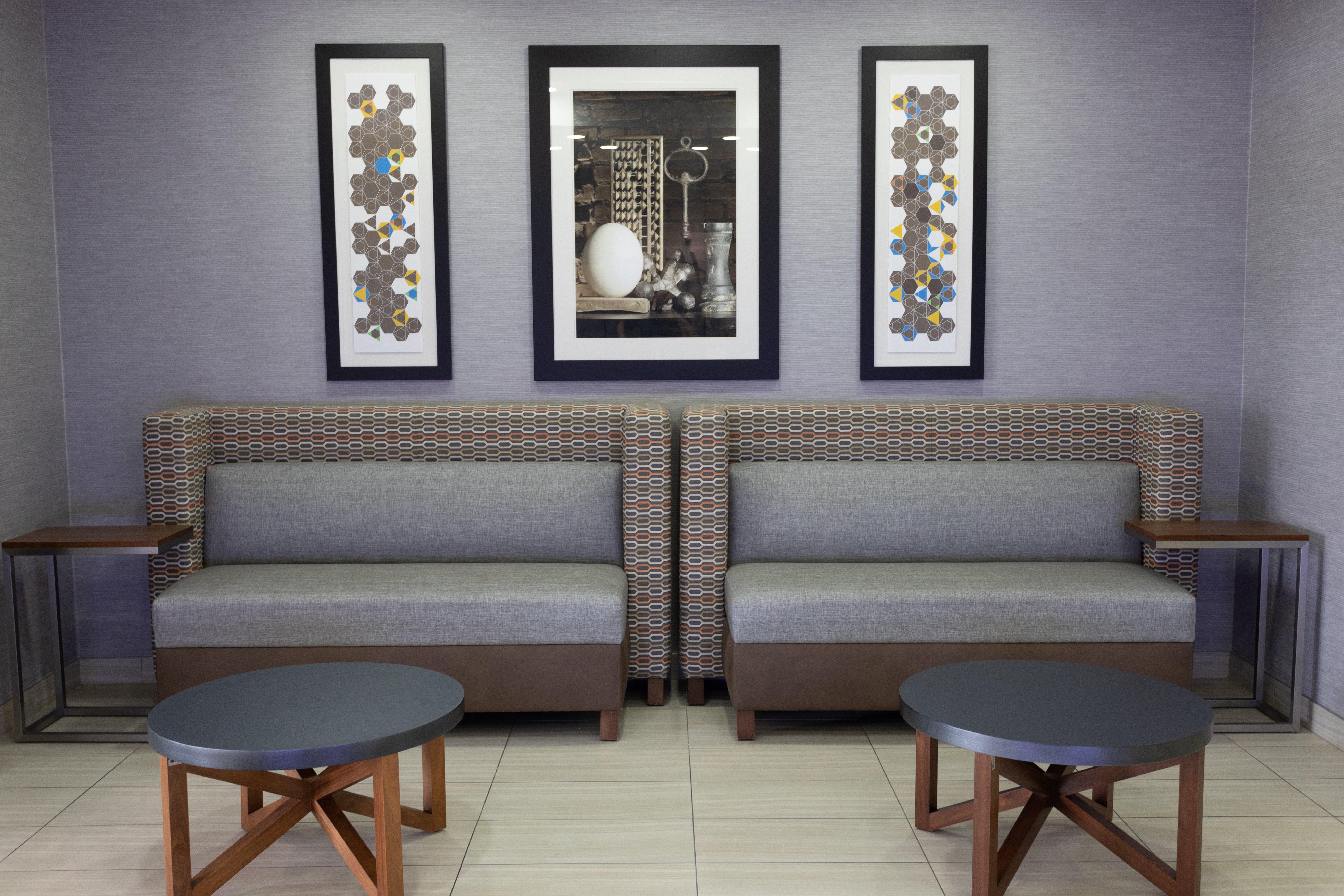 Holiday Inn Express Hotel & Suites Athens By Ihg Exterior photo