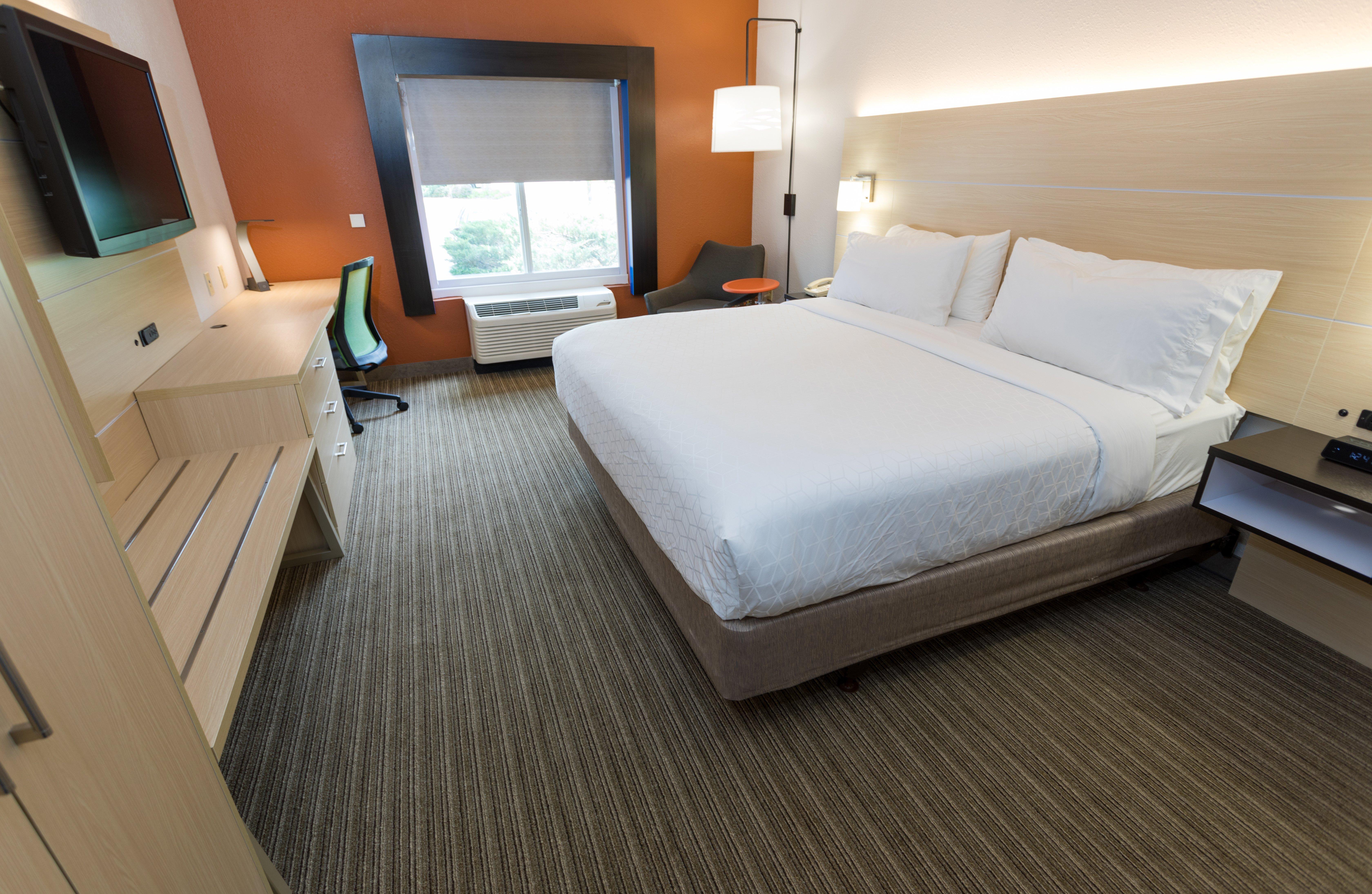 Holiday Inn Express Hotel & Suites Athens By Ihg Exterior photo